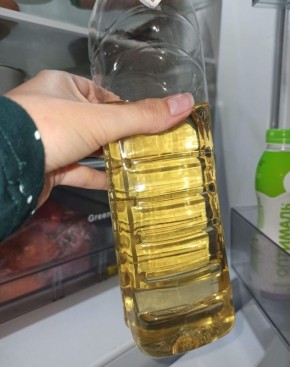 Почему опытные хозяйки не прячут масло в холодильник