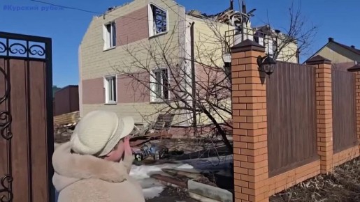 Игорь Кастюкевич: Волонтеры лагеря Единой России «Курский рубеж» помогают жителям в восстановлении домов в Большесолдатском районе Курской области.