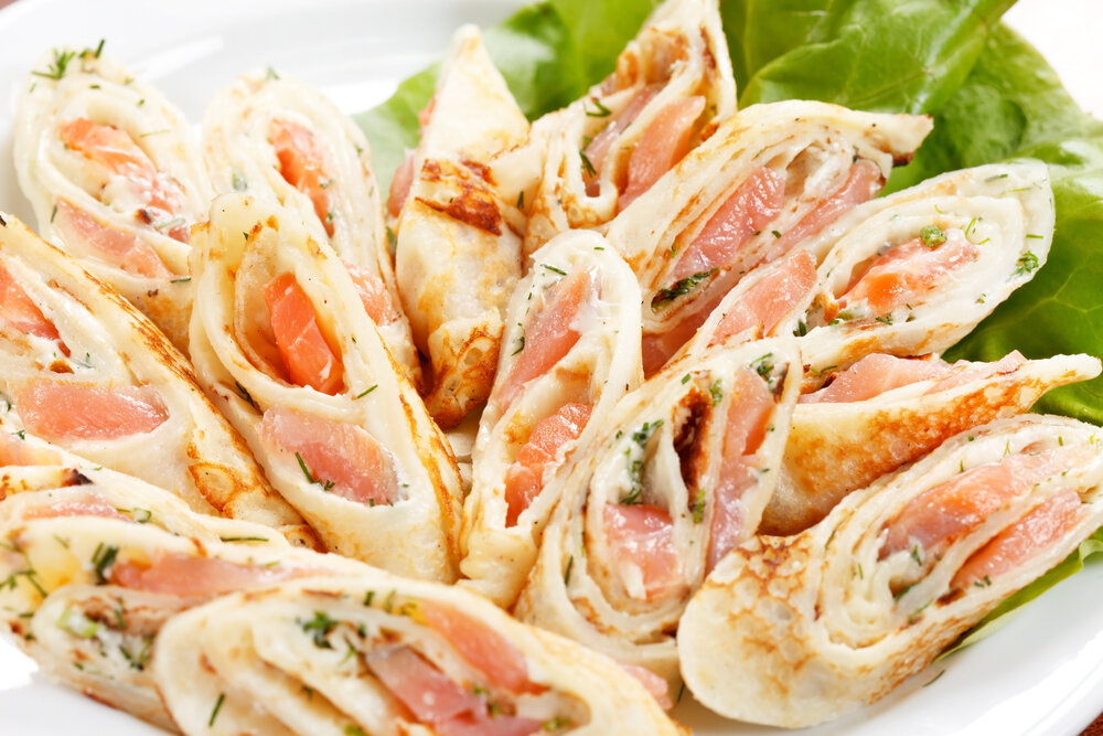 Восхитительные блины с семгой и сливочным сыром: идеальная закуска для любого повода