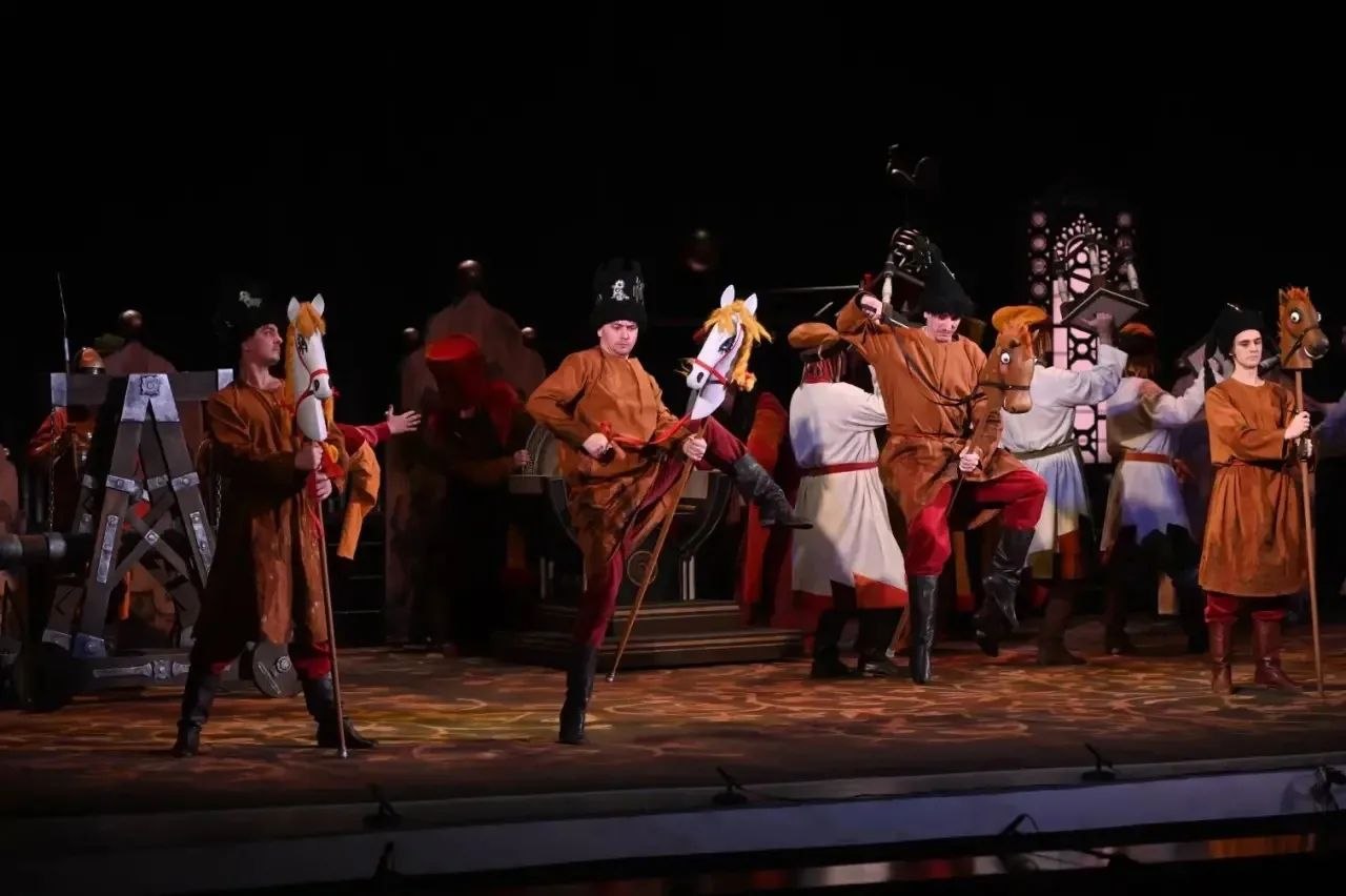 Александр Дрозденко: Гений места снова звучит. Сегодня в Тихвине — день большой музыки Александр Дрозденко: Гений места снова звучит. Сегодня в Тихвине — день большой музыки