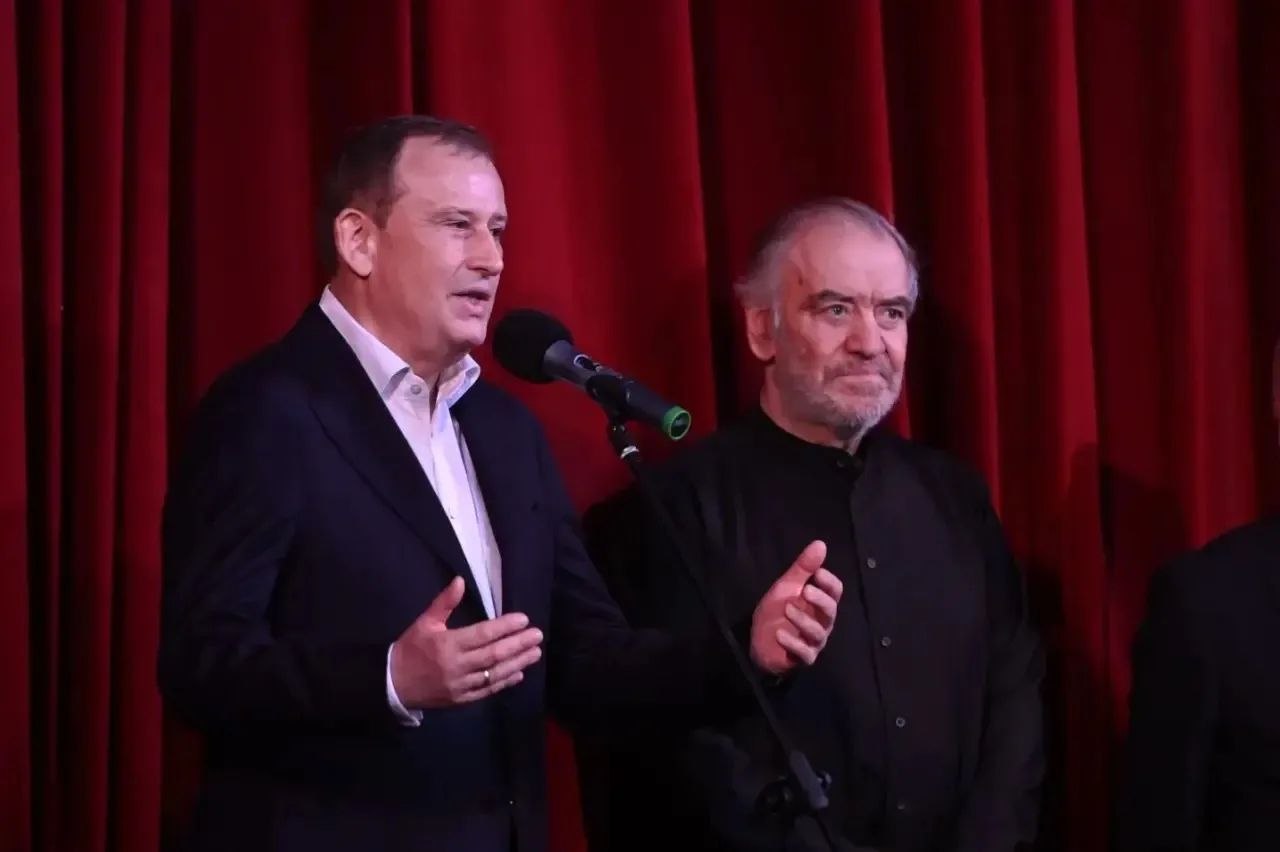 Александр Дрозденко: Гений места снова звучит. Сегодня в Тихвине — день большой музыки Александр Дрозденко: Гений места снова звучит. Сегодня в Тихвине — день большой музыки