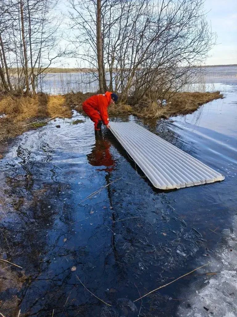 За прошедшие сутки подразделения территориального пожарно-спасательного гарнизона Ленинградской области реагировали на 50 оперативных событий:
