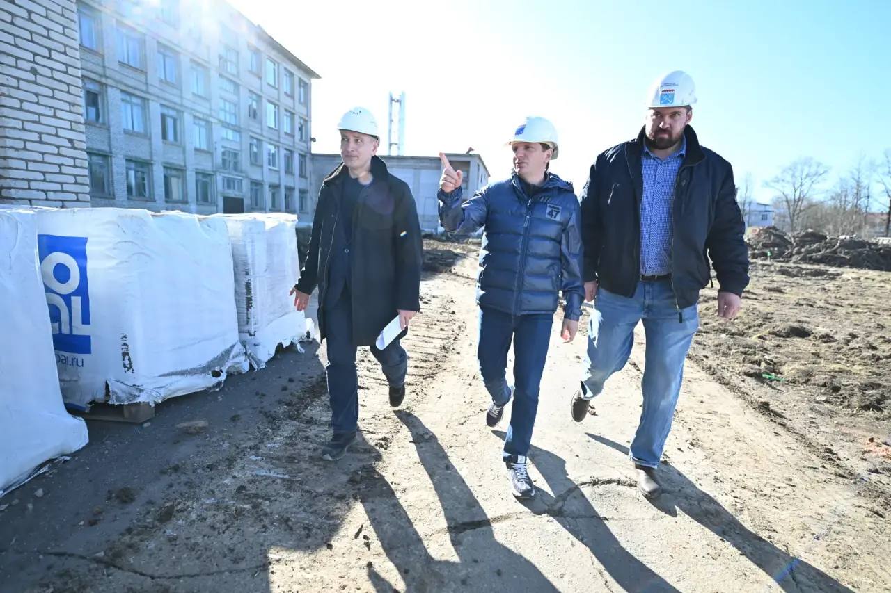 Госстройнадзор выдал разрешение на реконструкцию Ивангородской школы №2 на улице Пасторова Госстройнадзор выдал разрешение на реконструкцию Ивангородской школы №2 на улице Пасторова