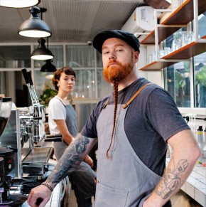 Когда начальство требует сверх меры, а само не шевелит и пальцем