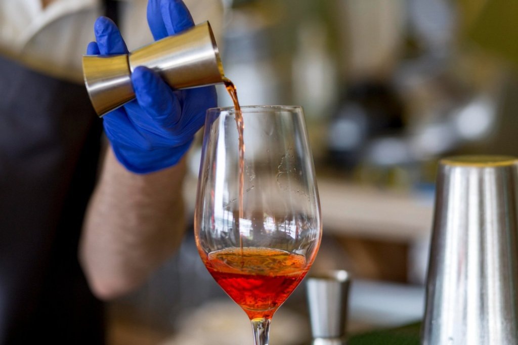 Нефильтрованное вино: чего стоит бояться, а чего нет?