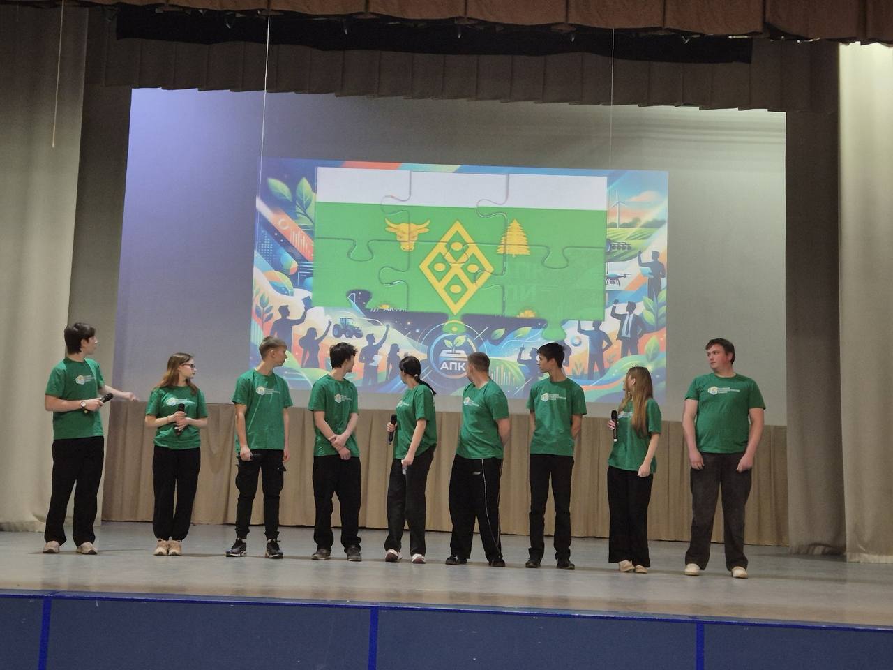 В субботу в Городском досуговом центре «Родник» города Волосово состоялся первый Фестиваль молодых избирателей Волосовского района. В субботу в Городском досуговом центре «Родник» города Волосово состоялся первый Фестиваль молодых избирателей Волосовского района.