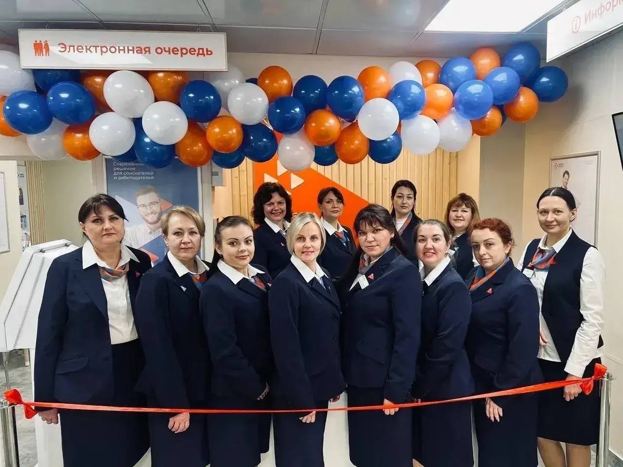 В Ленинградской области открылись девять обновленных кадровых центров — искать работу и повышать квалификацию теперь удобнее