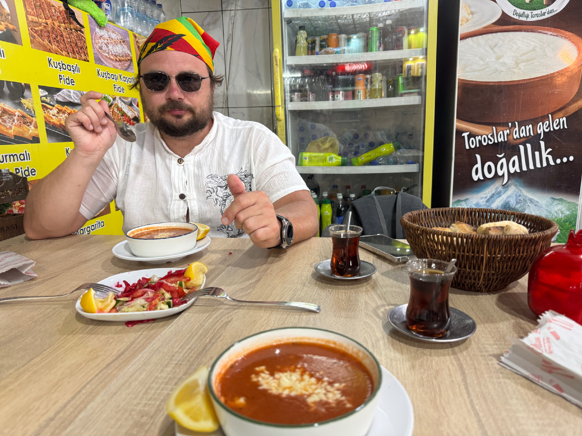 Кафе в Кемере: Urfam Sofras предлагает вкусное питание по доступным ценам