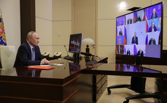 Путин обсудил будущее МВД на встрече Совета безопасности