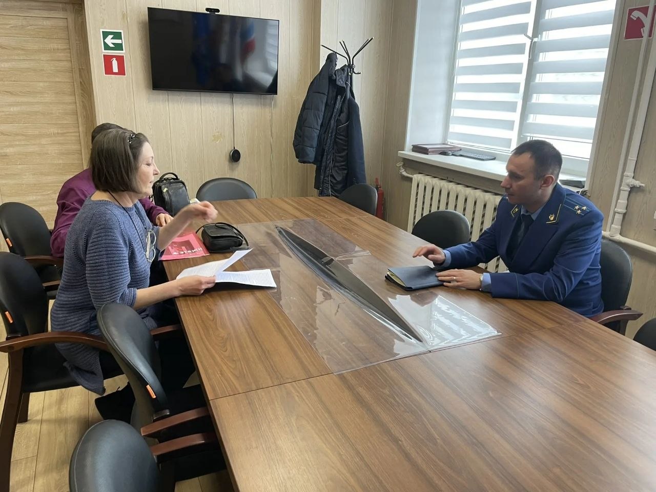 Всеволожский городской прокурор провел выездной прием жителей Лесколовского сельского поселения Всеволожский городской прокурор провел выездной прием жителей Лесколовского сельского поселения