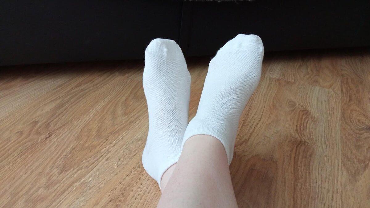 Устали? Эти простые упражнения освежат ваши ноги после долгого рабочего дня