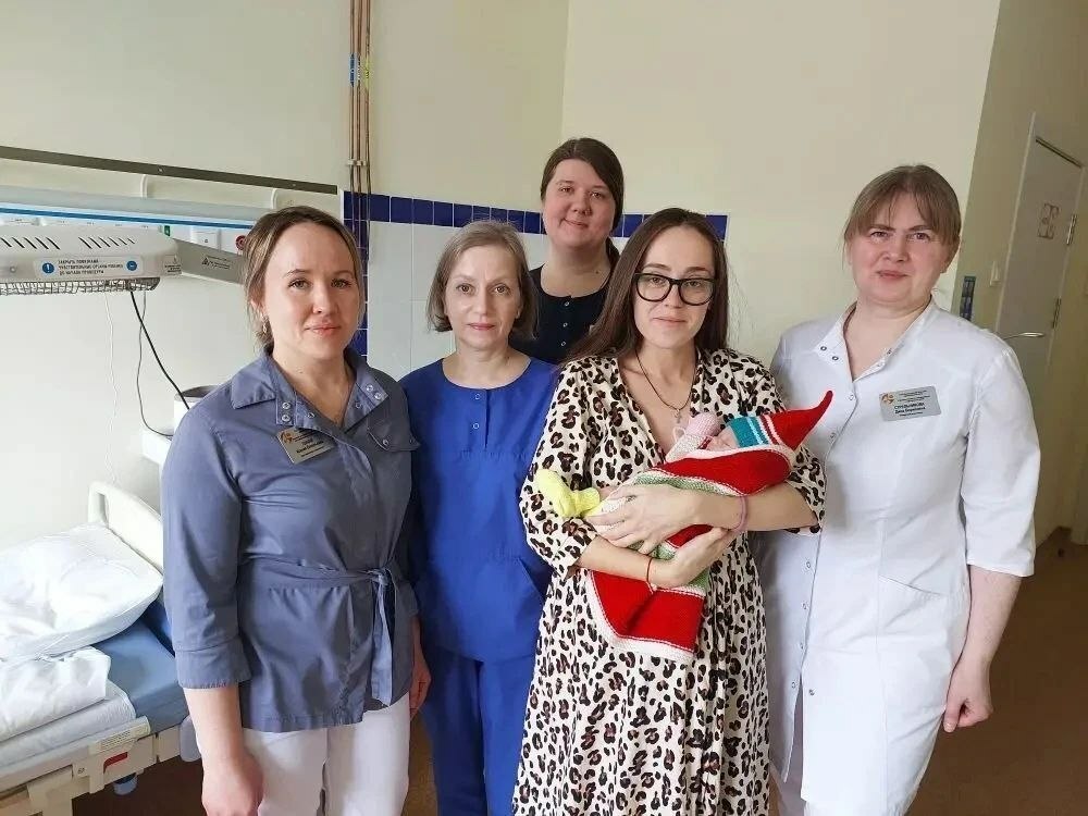 В Ленинградском перинатальном центре спасли девочку весом 1840 граммов