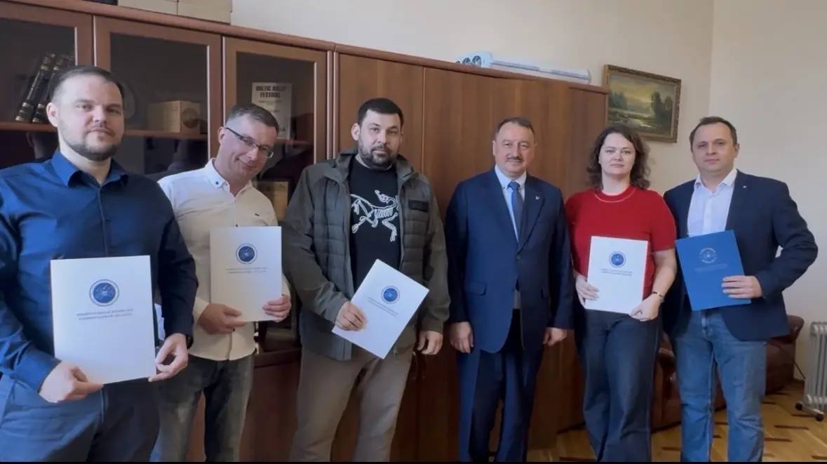 Благодарность за содействие в работе