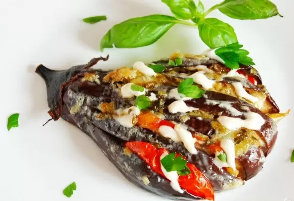 Вкусное преображение: как приготовить баклажаны в стиле «жар-птицы»