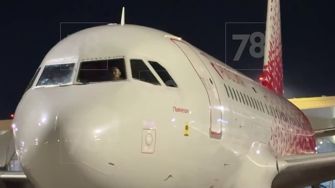 Благодатный огонь встретили в Пулково