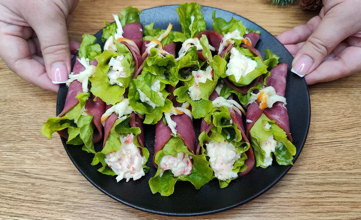 Легкая закуска с крабовыми палочками: быстрое и яркое угощение для праздника