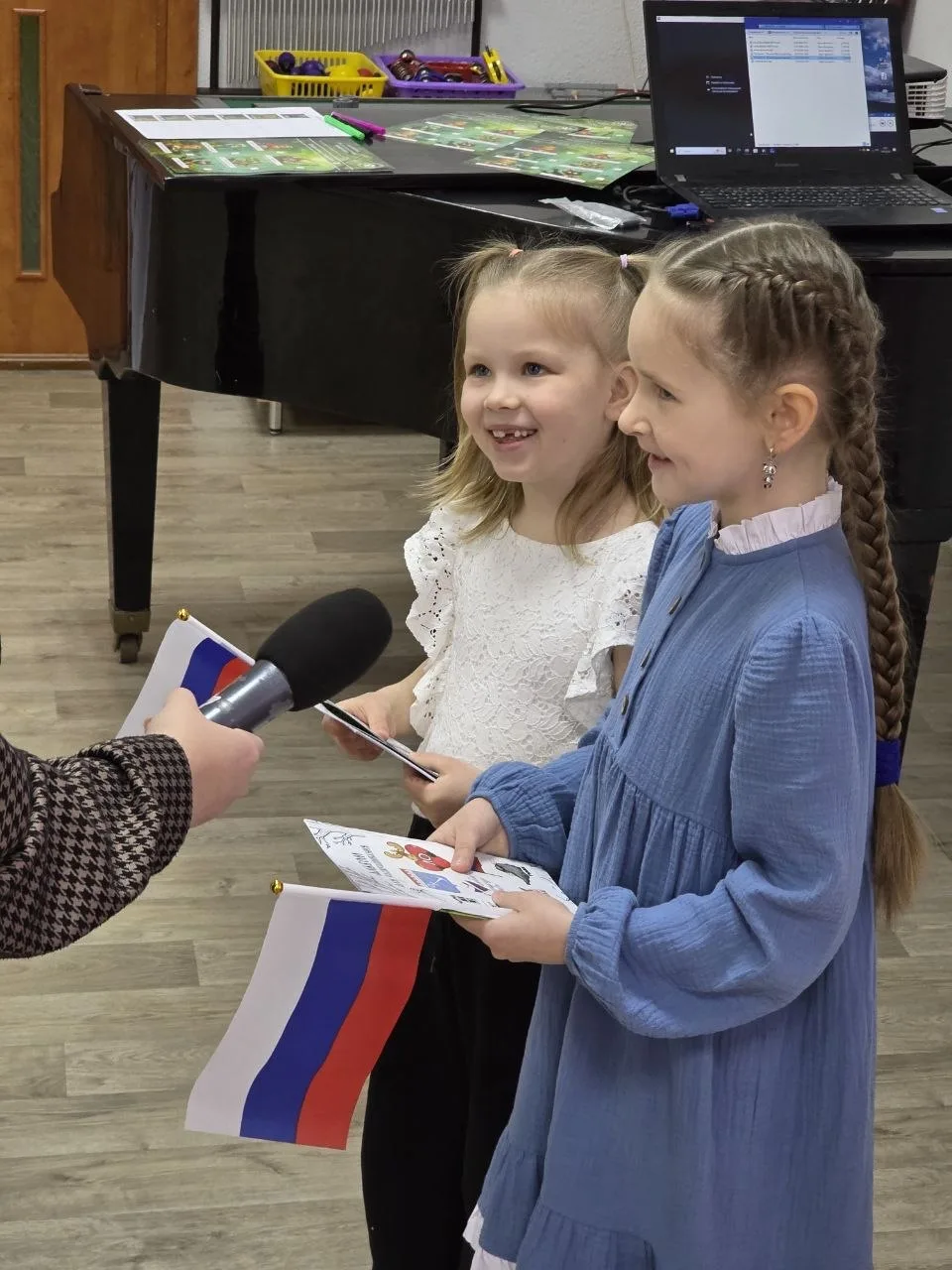 Ураган, лес вверх дном, звери в панике Ураган, лес вверх дном, звери в панике