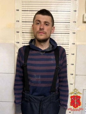 Полицией Московского района задержан дворник, распыливший «перцовку» в лицо кондуктора автобуса