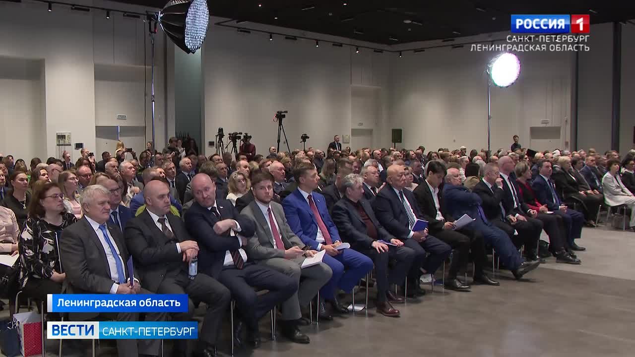 Губернатор Ленобласти представил отчет о работе Правительства за 2025 год