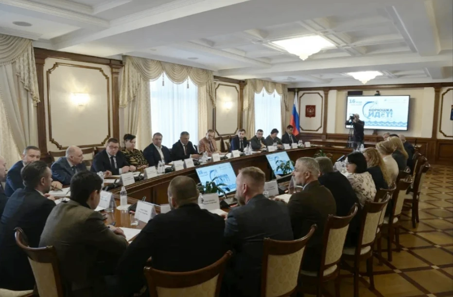 Александр Дрозденко: Шаверма с хрустящей корюшкой, сочный бургер с судаком и бокал ледяного ленинградского сидра — это только первый аккорд