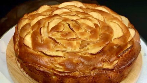 Нежный и ароматный яблочный пирог, который покорит ваши сердца