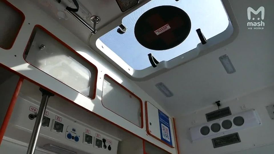 Спустя годы работы водитель неотложки стал фельдшером — чтобы вновь спасать жизни на Гатчинской подстанции
