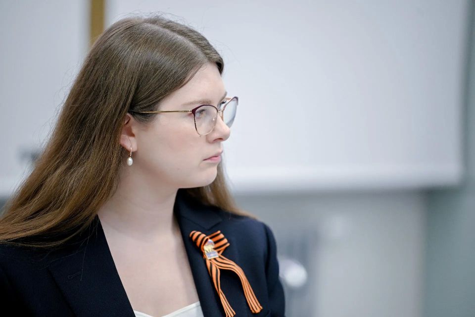 Александр Дрозденко: Ленинградская область всегда отличалась сплочённостью, умением работать на результат Александр Дрозденко: Ленинградская область всегда отличалась сплочённостью, умением работать на результат