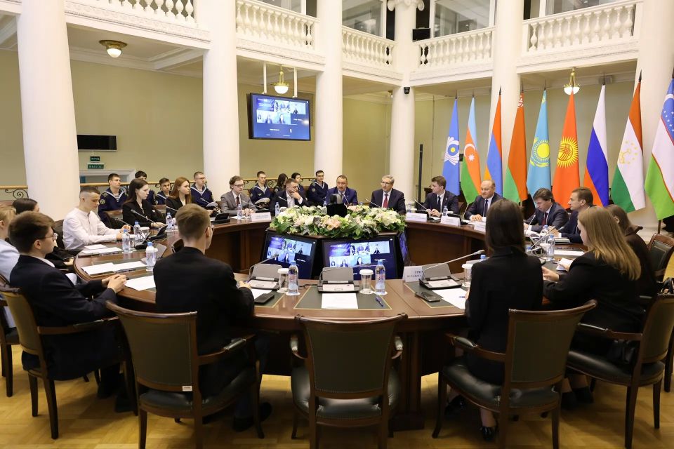 � ����������� ������ �������� ���� ��������������� � �������� ���������� ������������� ���������