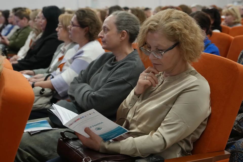 Более 300 участников встретились в школе «Высший пилотаж» на Первом съезде психологических служб Ленинградской области Более 300 участников встретились в школе «Высший пилотаж» на Первом съезде психологических служб Ленинградской области