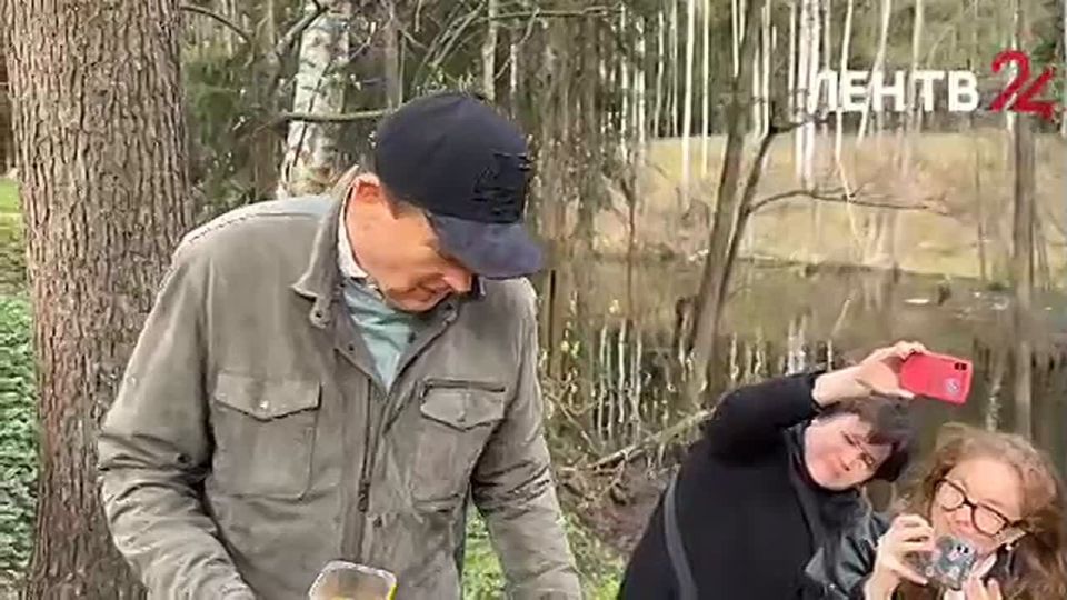 Сегодня губернатор Ленинградской области Александр Дрозденко открыл памятник участникам СВО группировки «Север» в Сертолове