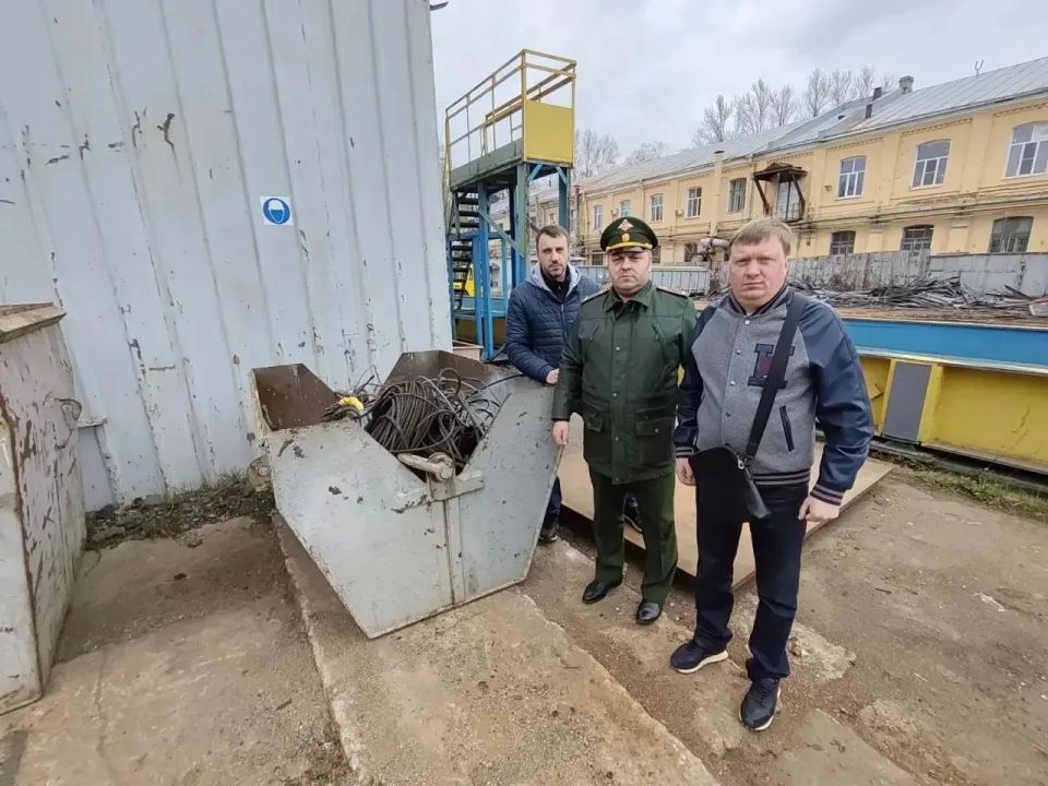 Военные следователи Следственного комитета Российской Федерации продолжают оказывать гуманитарную помощь