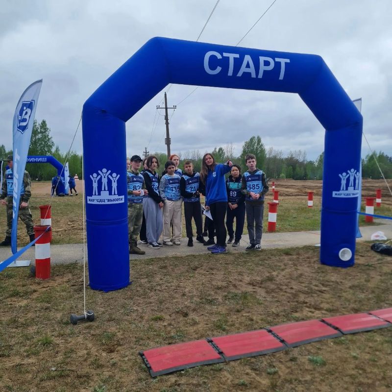 C грязью, дымом, стрельбой и сборкой автомата: во Всеволожском районе на Песочненском полигоне прошел «Забег победителей», посвящённый Дню Победы — около 200 человек преодолели военную полосу препятствий C грязью, дымом, стрельбой и сборкой автомата: во Всеволожском районе на Песочненском полигоне прошел «Забег победителей», посвящённый Дню Победы — около 200 человек преодолели военную полосу препятствий