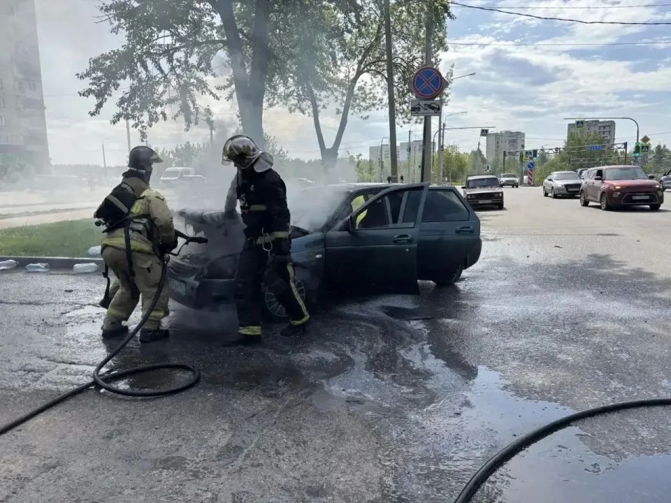 За прошедшие сутки подразделения территориального пожарно-спасательного гарнизона Ленинградской области реагировали на 20 оперативных событий: За прошедшие сутки подразделения территориального пожарно-спасательного гарнизона Ленинградской области реагировали на 20 оперативных событий: