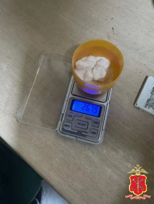 Полиция задержала жителя Кировского района города, зарабатывавшего на сбыте наркотиков по старинке - «из рук в руки» Полиция задержала жителя Кировского района города, зарабатывавшего на сбыте наркотиков по старинке - «из рук в руки»