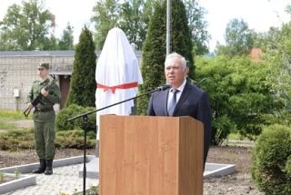 В Светогорске открыли памятник герою-пограничнику Андрею Коробицыну В Светогорске открыли памятник герою-пограничнику Андрею Коробицыну