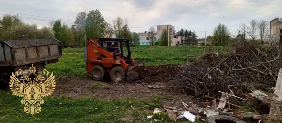 По результатам проверки прокуратуры Ломоносовского района ликвидированы несанкционированные свалки на территории деревни Яльгелево По результатам проверки прокуратуры Ломоносовского района ликвидированы несанкционированные свалки на территории деревни Яльгелево