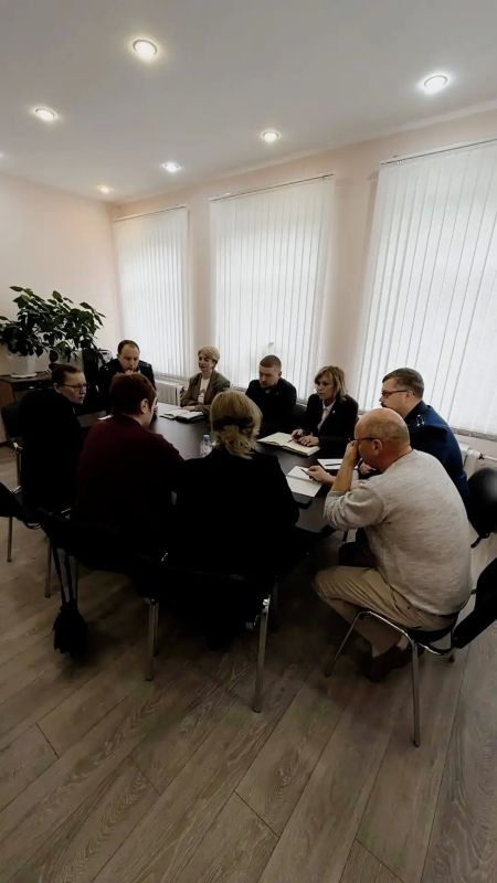 Приозерский городской прокурор Станислав Гузенко провел прием участников специальной военной операции и их семей в Плодовском сельском поселении Приозерский городской прокурор Станислав Гузенко провел прием участников специальной военной операции и их семей в Плодовском сельском поселении