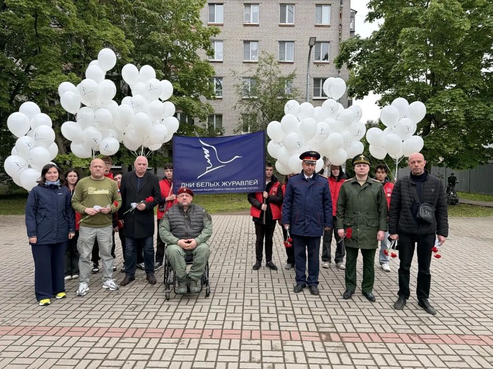 В Тельмана открыли стенд памяти павшим воинам России В Тельмана открыли стенд памяти павшим воинам России