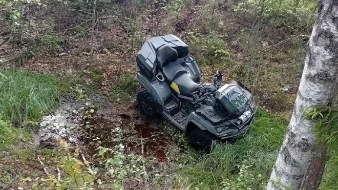 Полиция разбирается в нюансах смертельного ДТП со снегоболотоходом под Приозерском