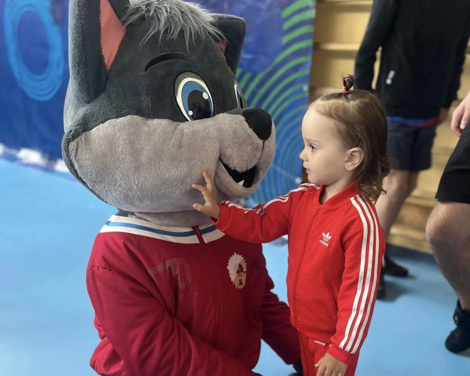 Спорт, объединяющий поколения Спорт, объединяющий поколения
