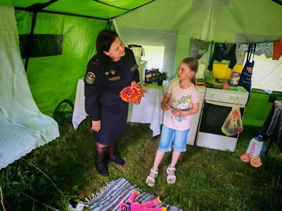 В городском парке «Батарейная гора» в Выборге прошла масштабная профилактическая акция по пожарной безопасности, организованная ГКУ «Леноблпожспас» при поддержке Комитета правопорядка и безопасности Ленинградской области В городском парке «Батарейная гора» в Выборге прошла масштабная профилактическая акция по пожарной безопасности, организованная ГКУ «Леноблпожспас» при поддержке Комитета правопорядка и безопасности Ленинградской области