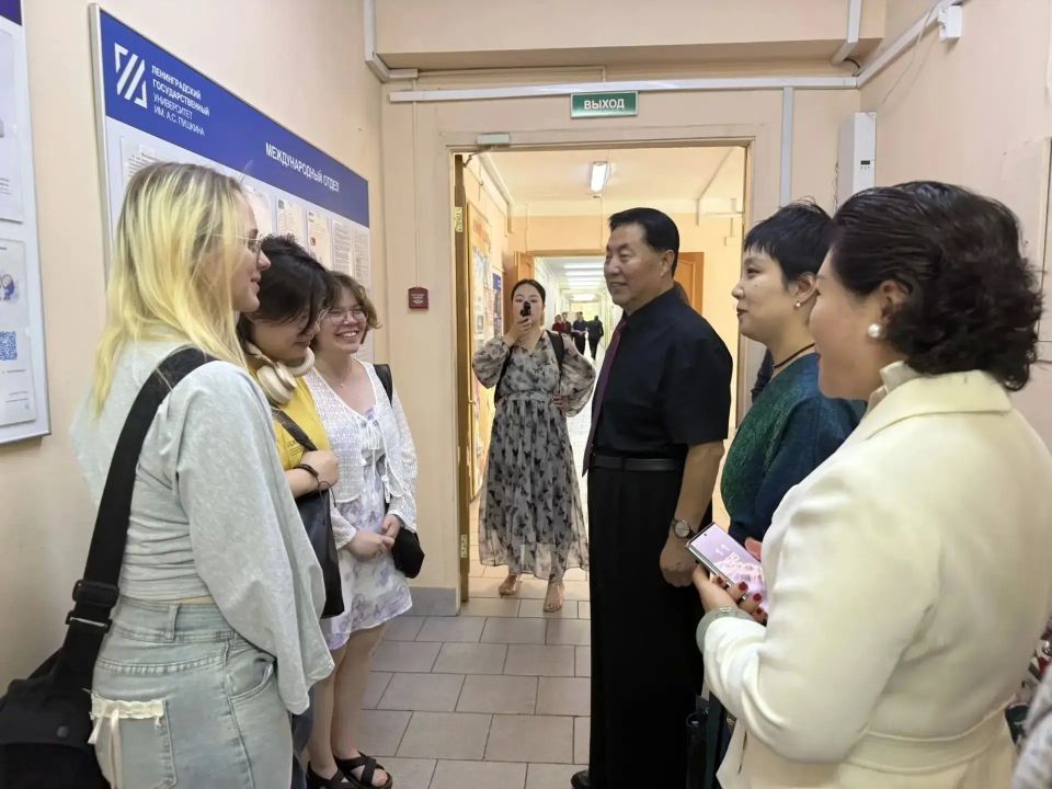 В Ленобласти расширят образовательное сотрудничество с Китаем: В Ленобласти расширят образовательное сотрудничество с Китаем: