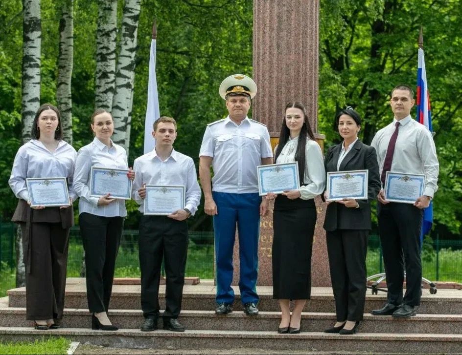 Торжественное принятие присяги молодыми специалистами прокуратуры Ленинградской области Торжественное принятие присяги молодыми специалистами прокуратуры Ленинградской области