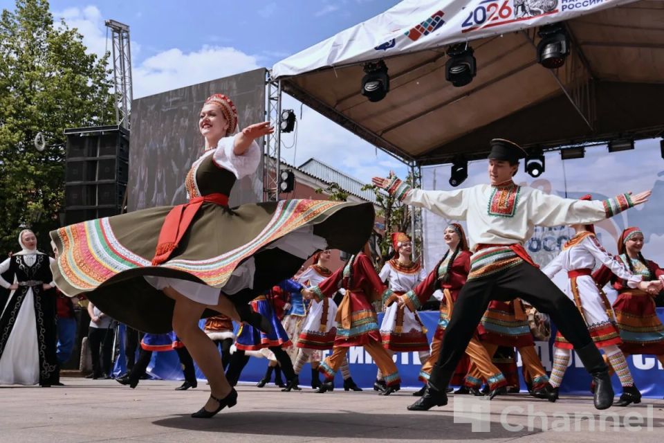 В Гатчине отпраздновали День России - фоторепортаж В Гатчине отпраздновали День России - фоторепортаж