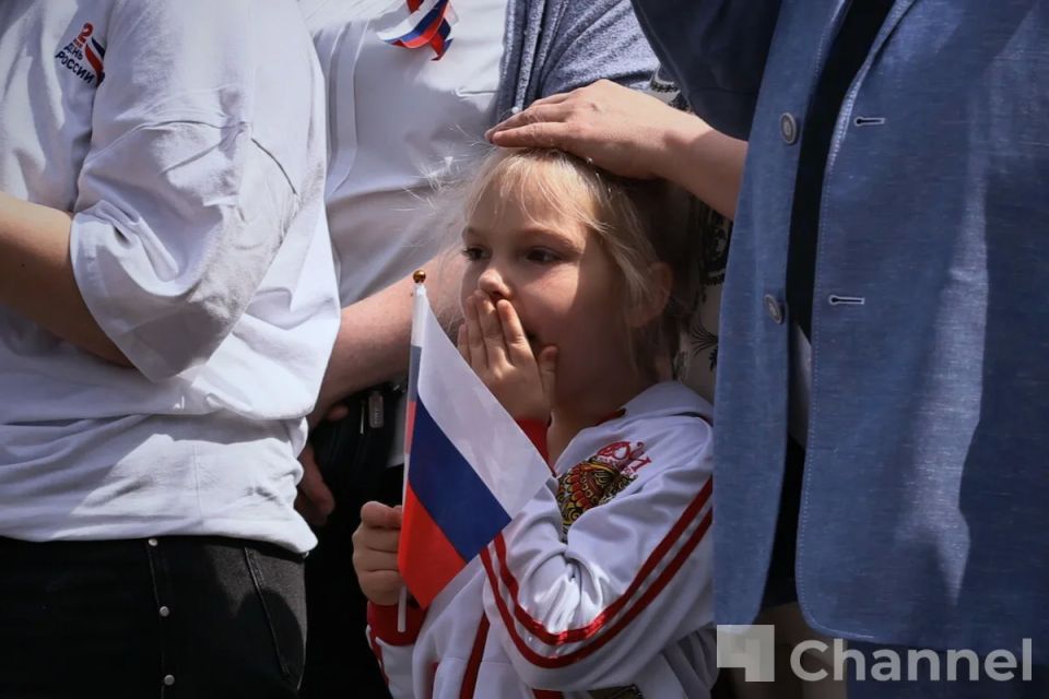 В Гатчине отпраздновали День России - фоторепортаж В Гатчине отпраздновали День России - фоторепортаж