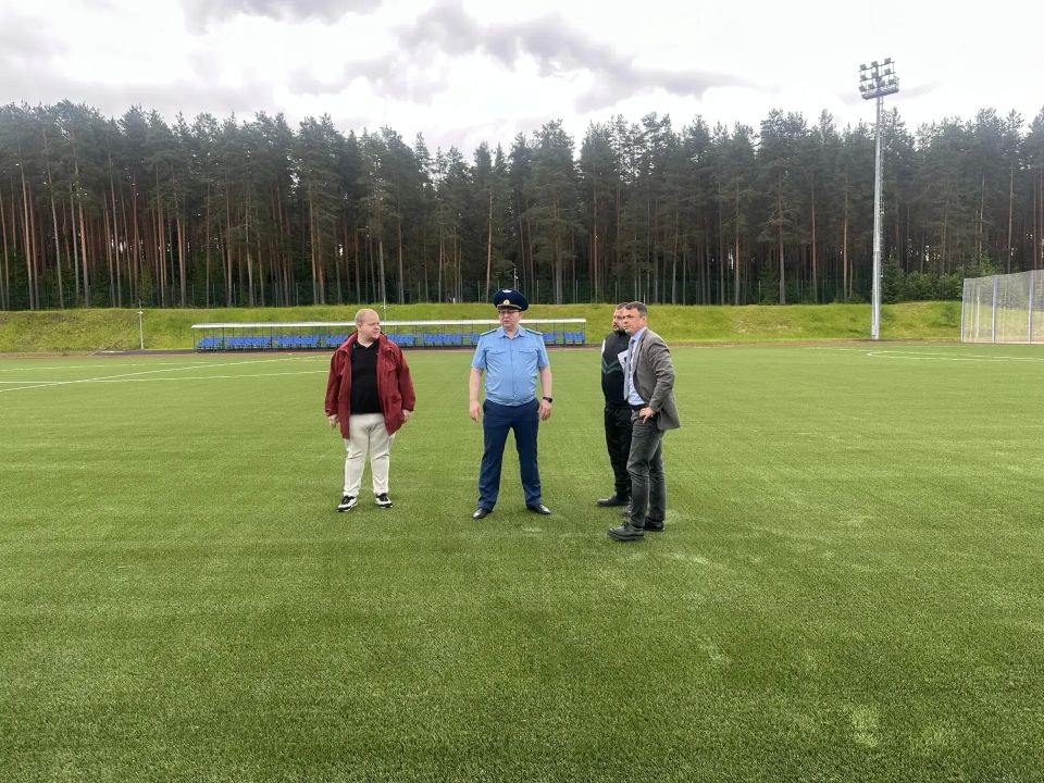 Подпорожский городской прокурор проверил ход строительства социальных объектов района Подпорожский городской прокурор проверил ход строительства социальных объектов района