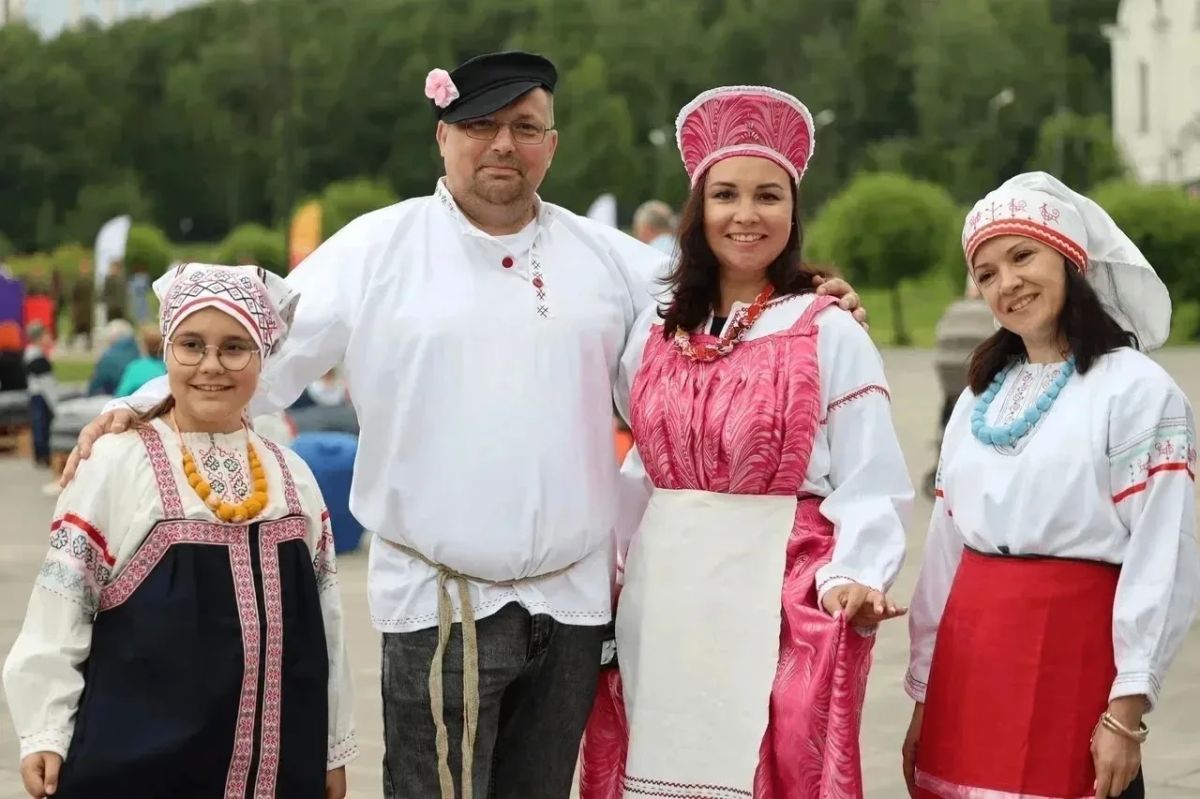 Россия — страна возможностей, где каждый может найти свой путь и реализовать потенциал Россия — страна возможностей, где каждый может найти свой путь и реализовать потенциал