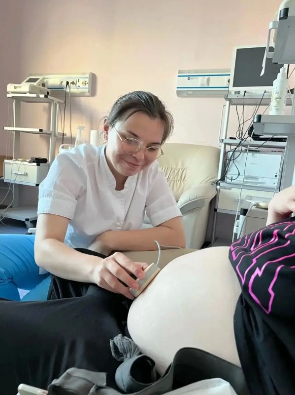 В Перинатальном центре рождаются не только дети, но и будущие профессионалы В Перинатальном центре рождаются не только дети, но и будущие профессионалы