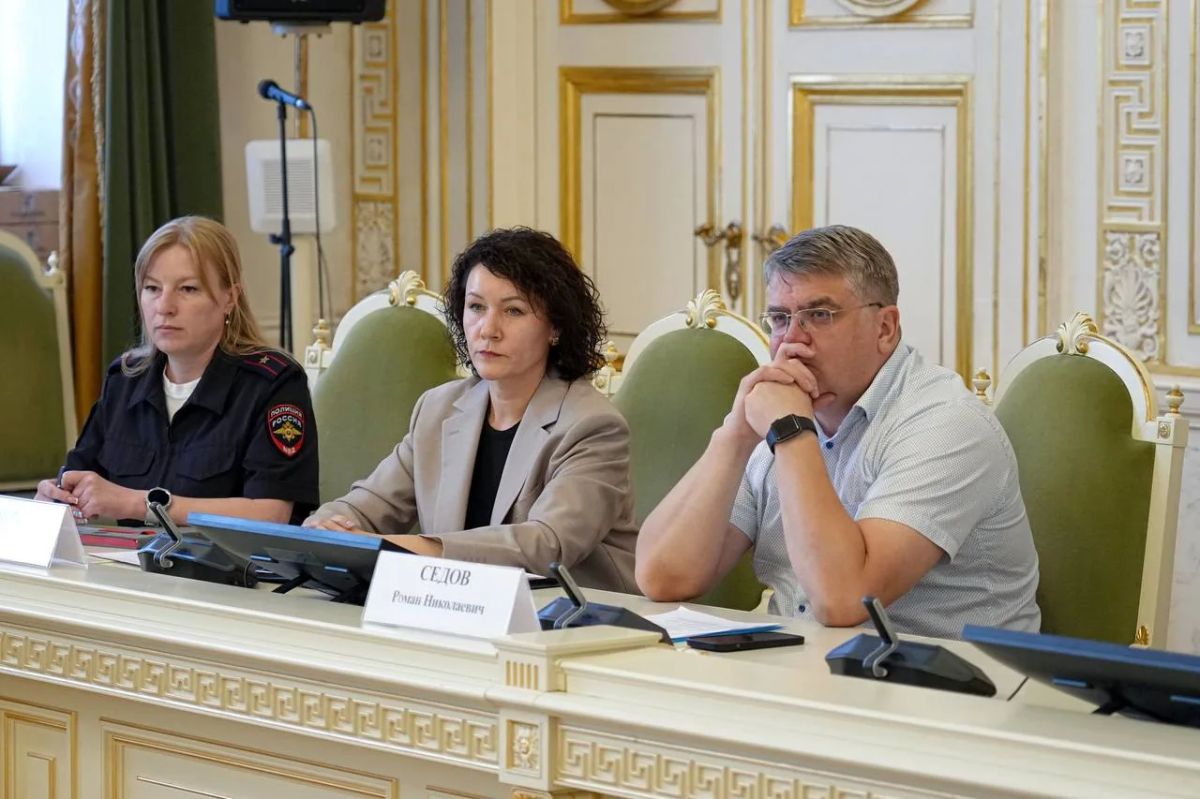 Петербург и Ленинградская область намерены сверять часы при решении вопроса о розничной продаже вейпов Петербург и Ленинградская область намерены сверять часы при решении вопроса о розничной продаже вейпов