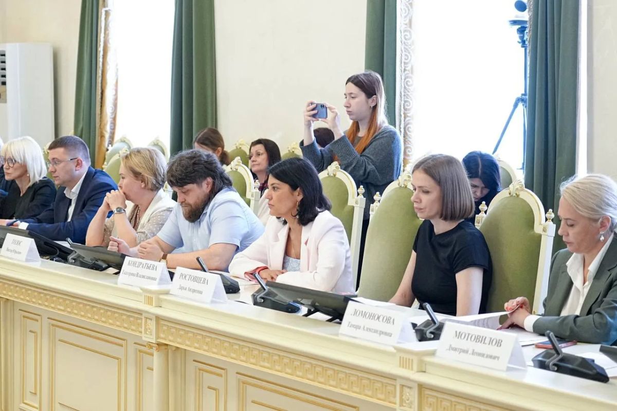Петербург и Ленинградская область намерены сверять часы при решении вопроса о розничной продаже вейпов Петербург и Ленинградская область намерены сверять часы при решении вопроса о розничной продаже вейпов